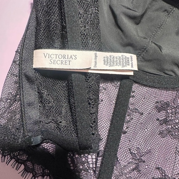 Victoria's Secret Black Bandeau with Lace Details - Picture 4 of 6
